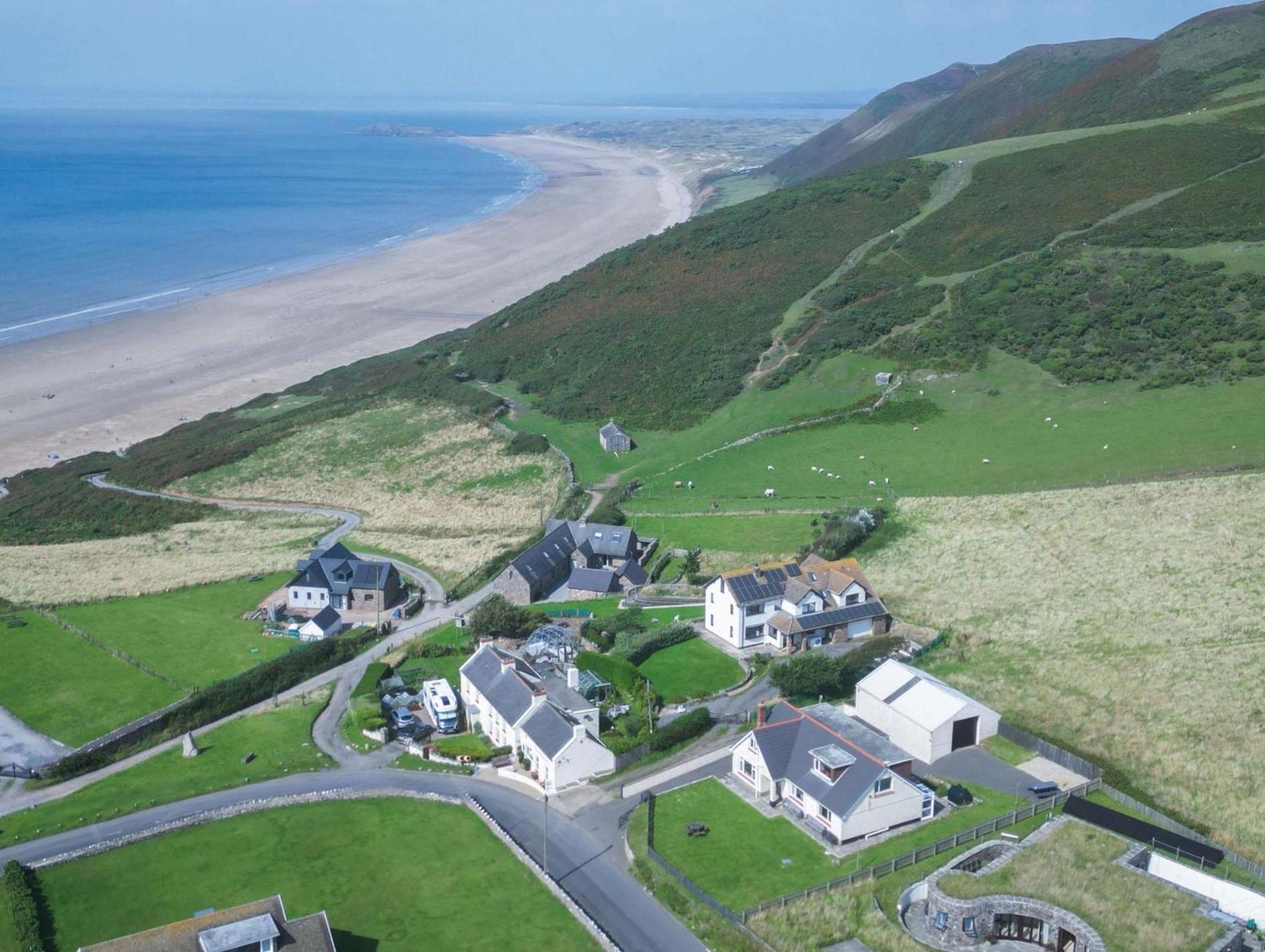 Carissima - 4 Bedroom House - Rhossili Extérieur photo